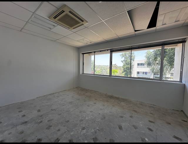 686M² OFFICE TO LET IN WOODMEAD